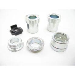 Elite Adapter Auf Hometrainer Mit Steckachse 135x10/12 Zu Suito