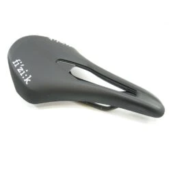 Fizik Argo 5 Sattel